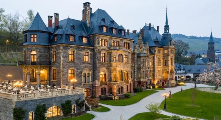 Shloss Lieser Foto Schloss Lieser